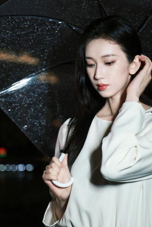 伊人国产视频,倾情演绎东方韵味，展现独特魅力  第3张